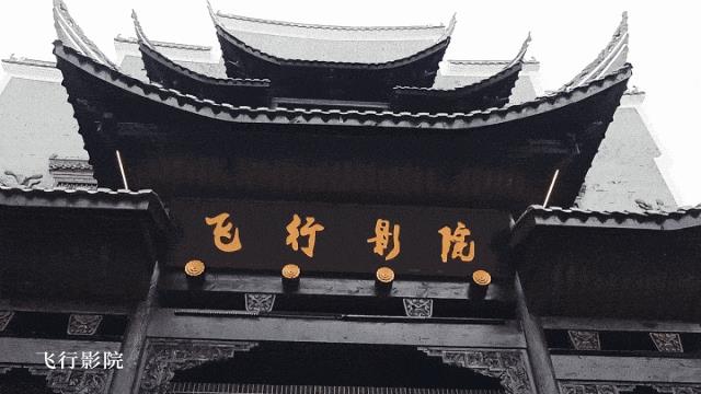 DƬ